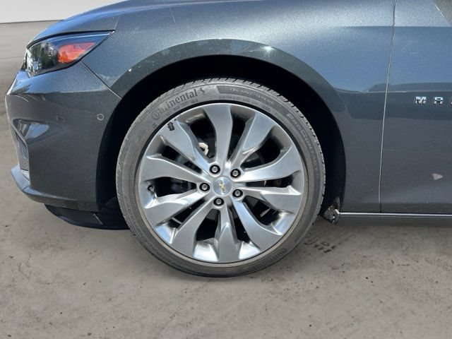 Used 2017 Chevrolet Malibu Premier w/ Premier Sun and Wheel Package FWD image 9