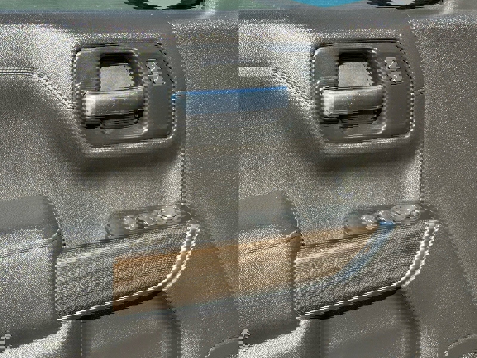 Used 2020 Chevrolet Silverado 1500 LT w/ All-Star Edition image 17