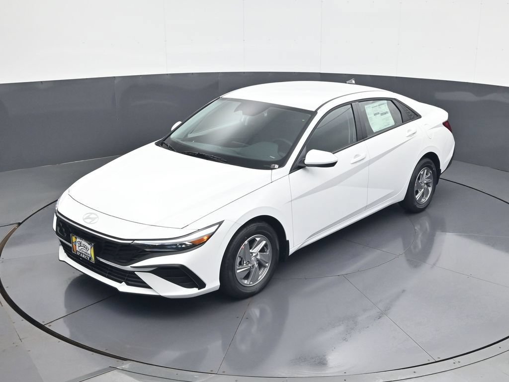 New 2026 Hyundai Elantra SE FWD image 13