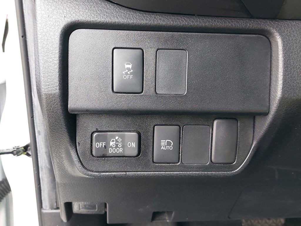 Used 2022 Toyota Tacoma SR image 21