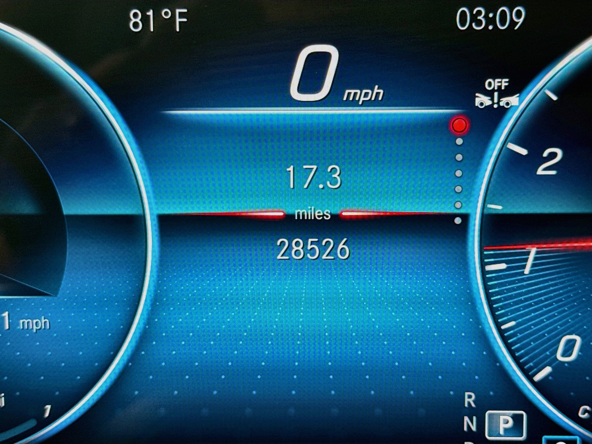 Used 2023 Mercedes-Benz GLA 250 4MATIC w/ Premium Package image 16