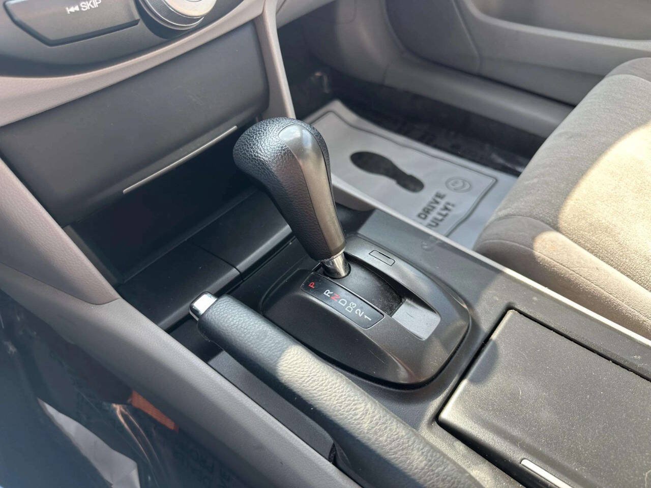 Used 2009 Honda Accord LX-P image 30