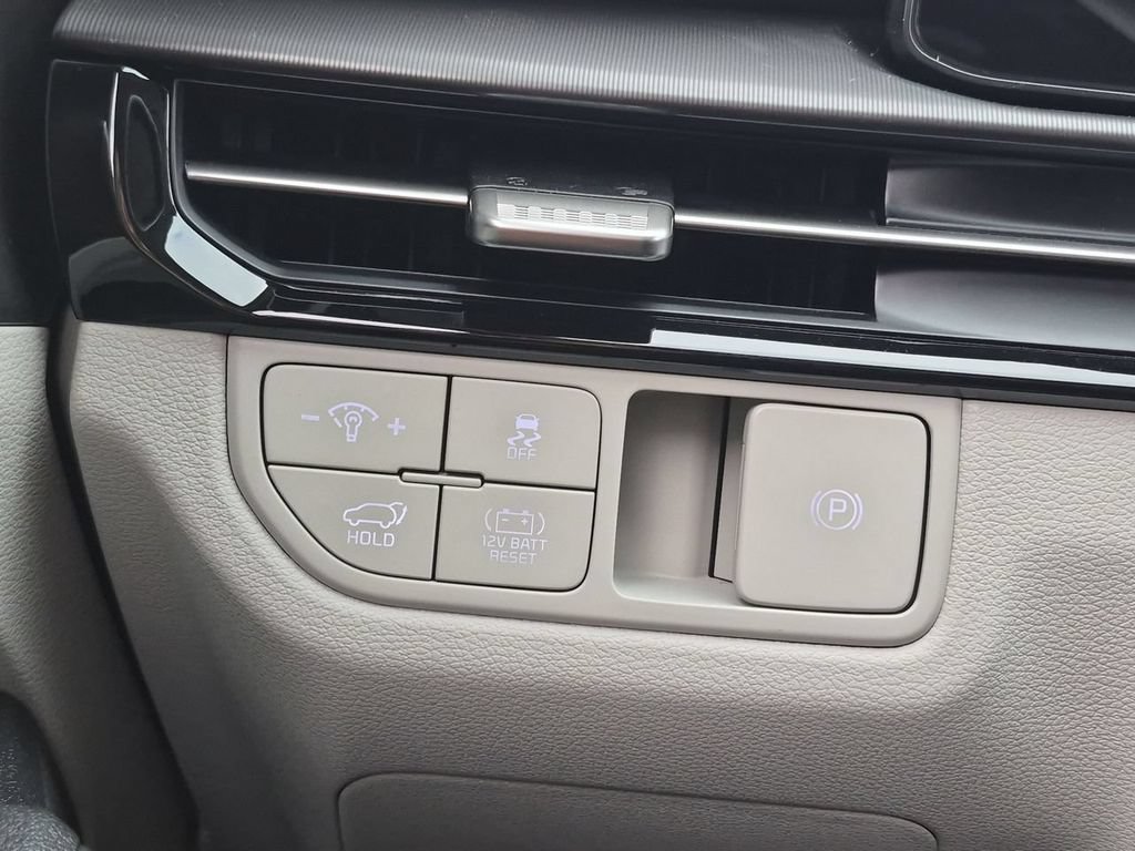 New 2026 Kia Sportage EX AWD/4WD image 18