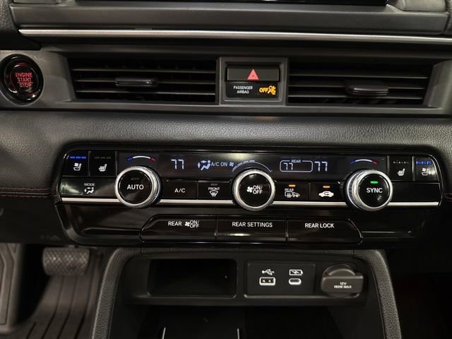 Used 2025 Honda Pilot Black Edition image 16