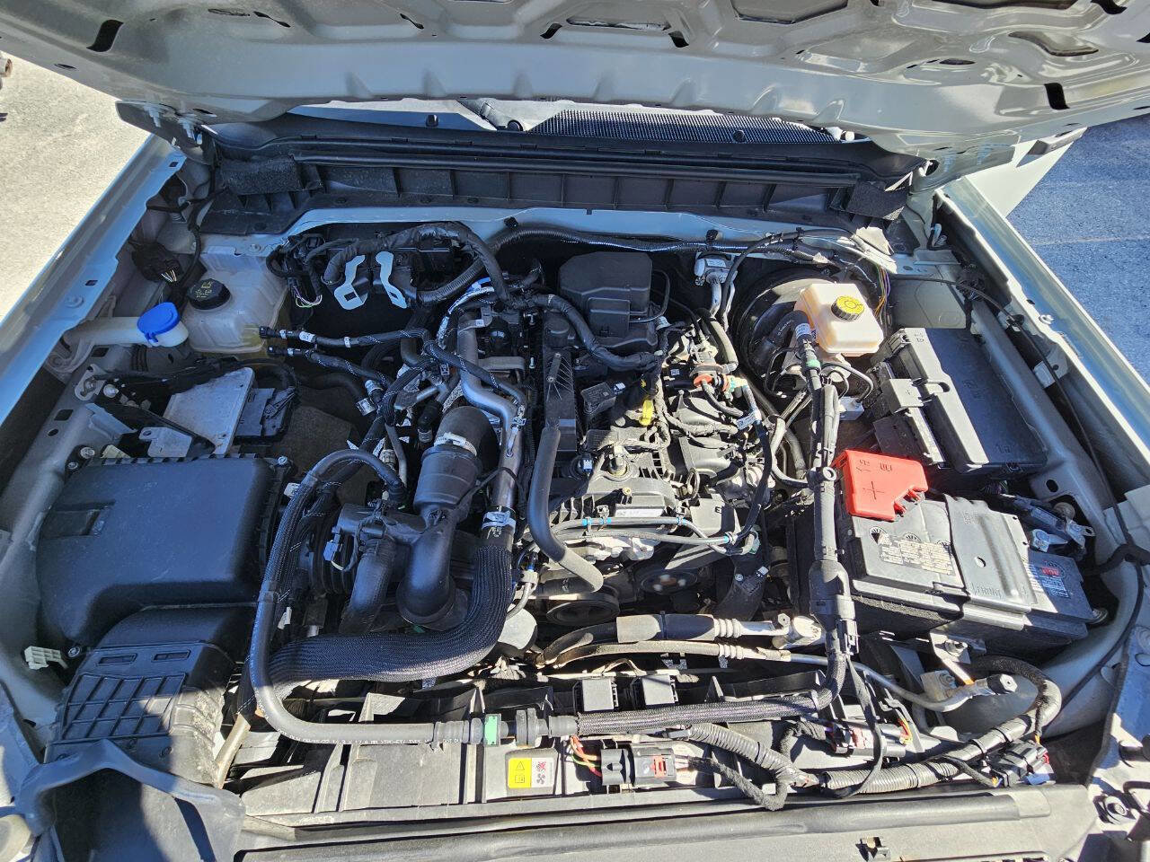 Used 2023 Ford Bronco Badlands image 28