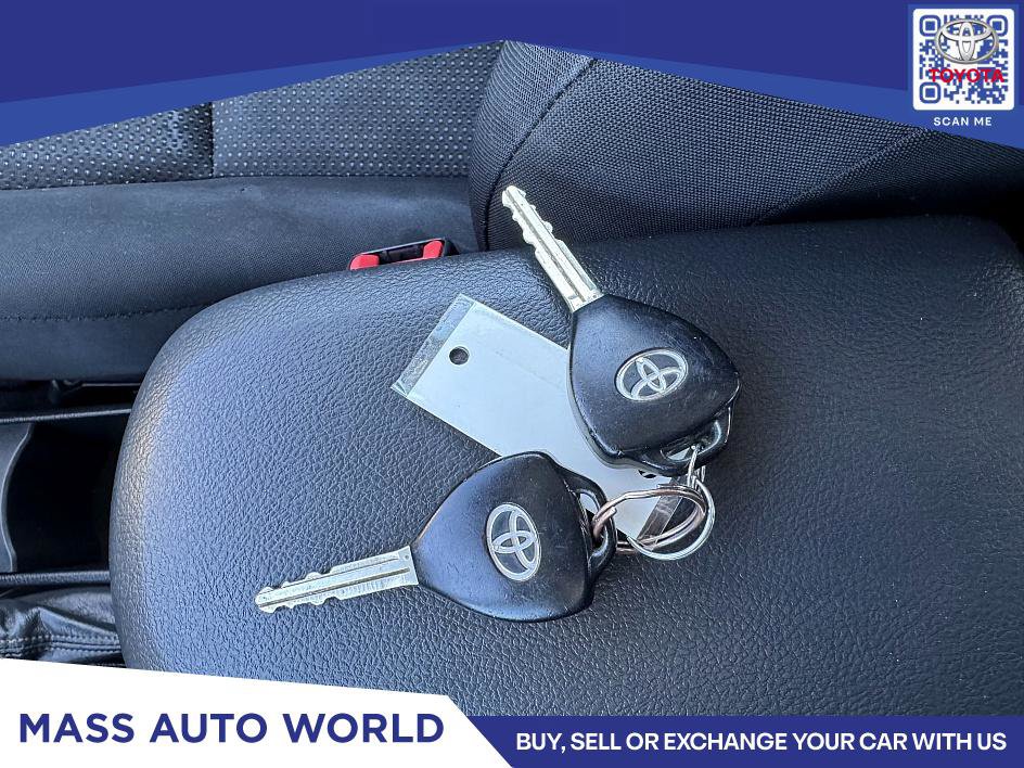 Used 2010 Toyota Matrix image 9