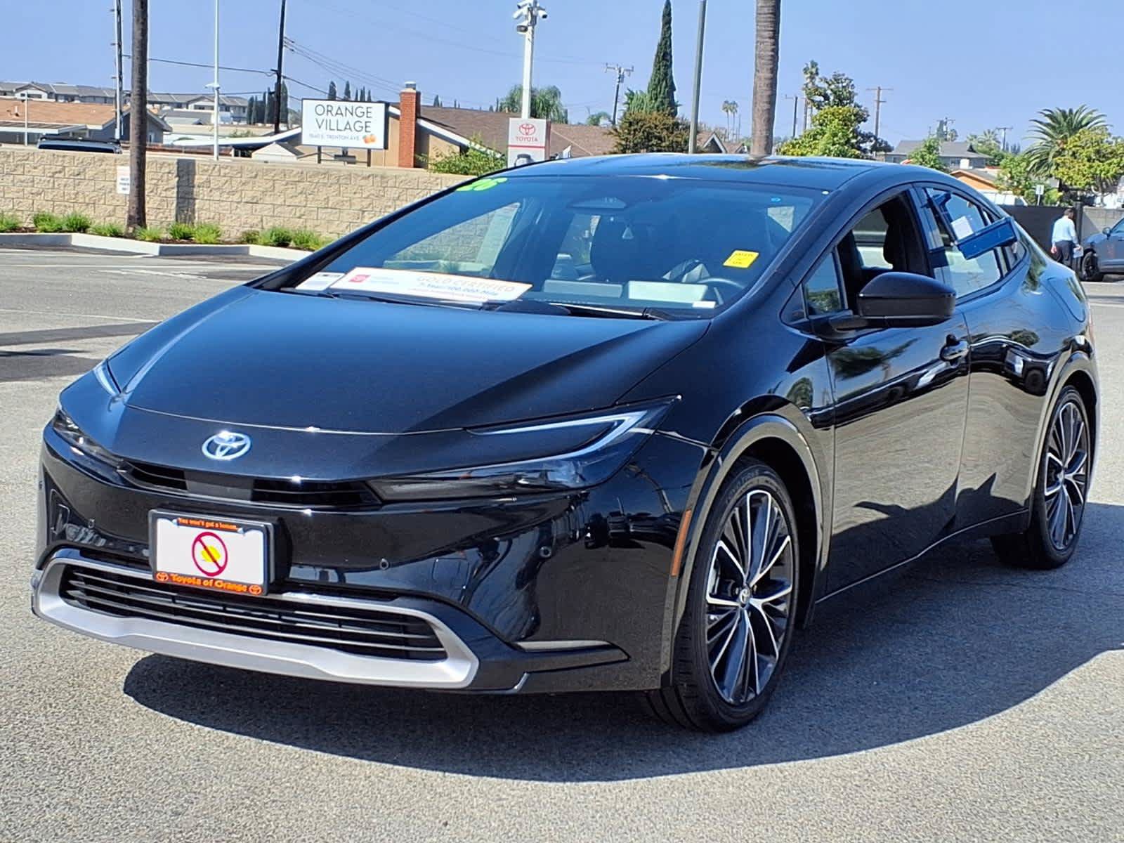 Used 2026 Toyota Prius XLE FWD image 3