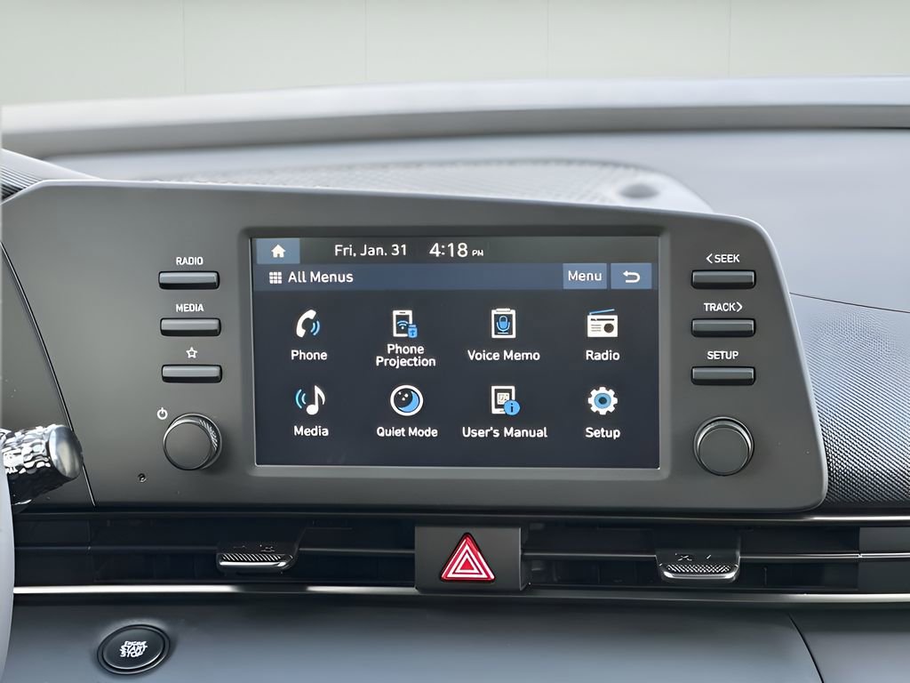 Used 2025 Hyundai Elantra Sport image 16