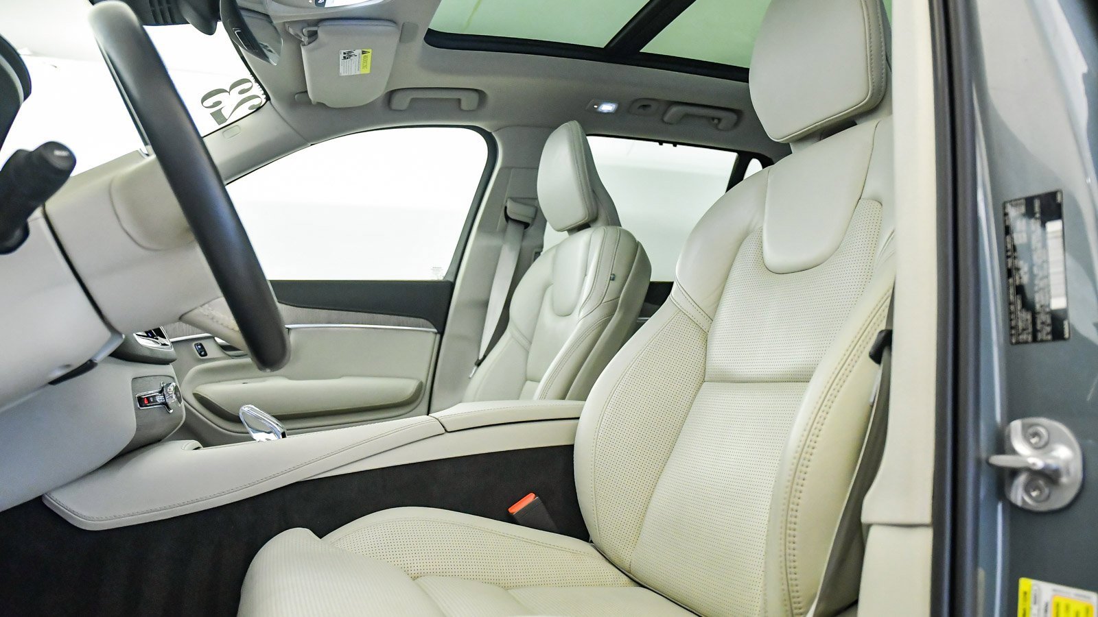 Certified 2023 Volvo XC90 T8 Ultimate image 21