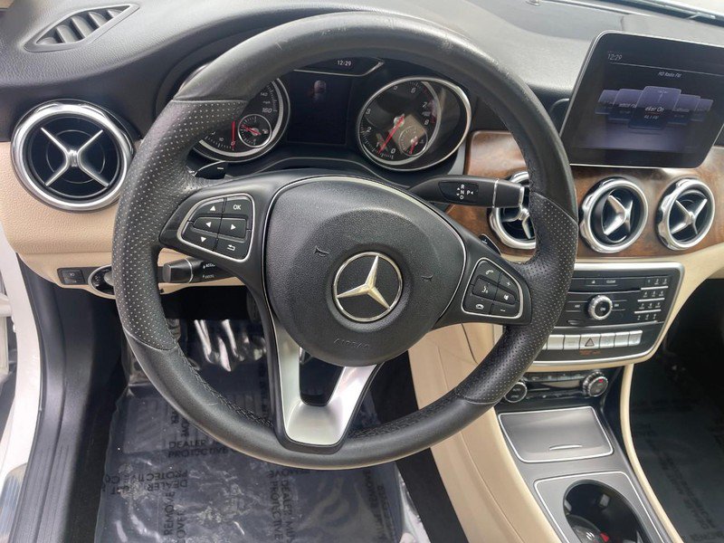 Used 2018 Mercedes-Benz GLA 250 w/ Premium Package image 25