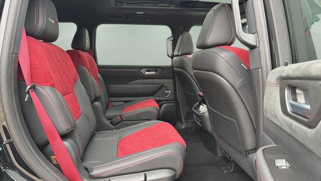 New 2026 Nissan Armada NISMO AWD/4WD image 30