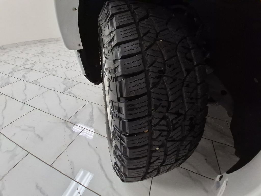 Used 2020 GMC Sierra 1500 SLT image 37