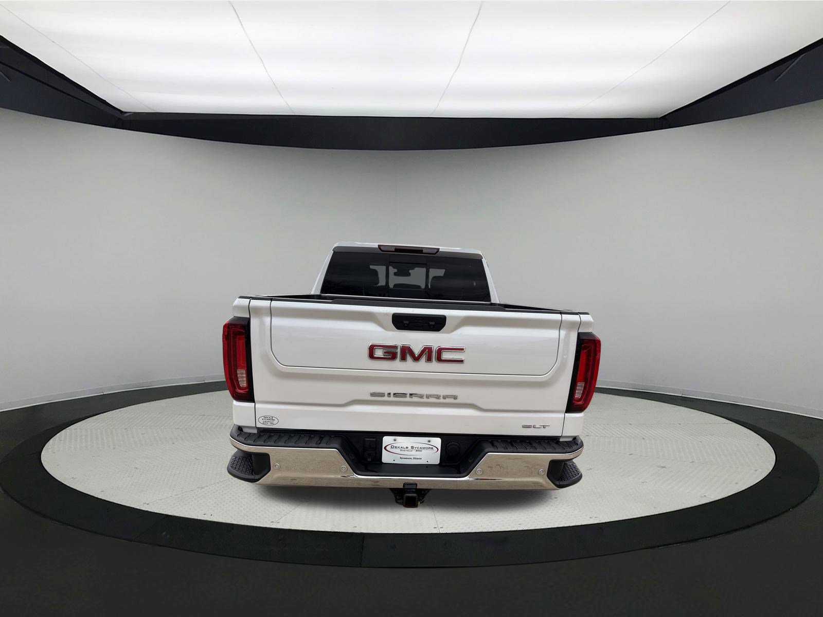 Used 2023 GMC Sierra 1500 SLT w/ SLT Premium Plus Package AWD/4WD image 6