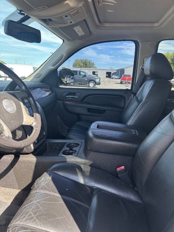 Used 2011 GMC Yukon SLT AWD/4WD image 4