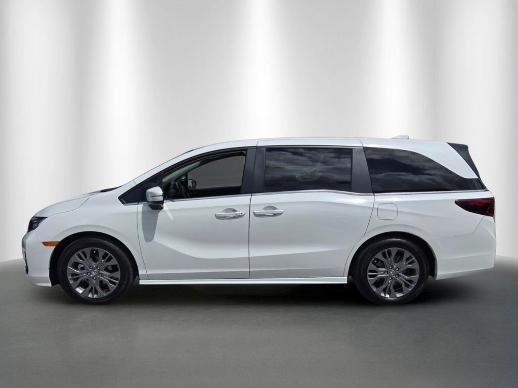 Certified 2025 Honda Odyssey Touring image 6