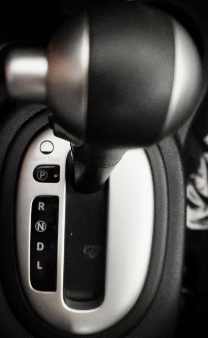 Used 2017 Nissan Versa SV w/ SV Special Edition Package image 19