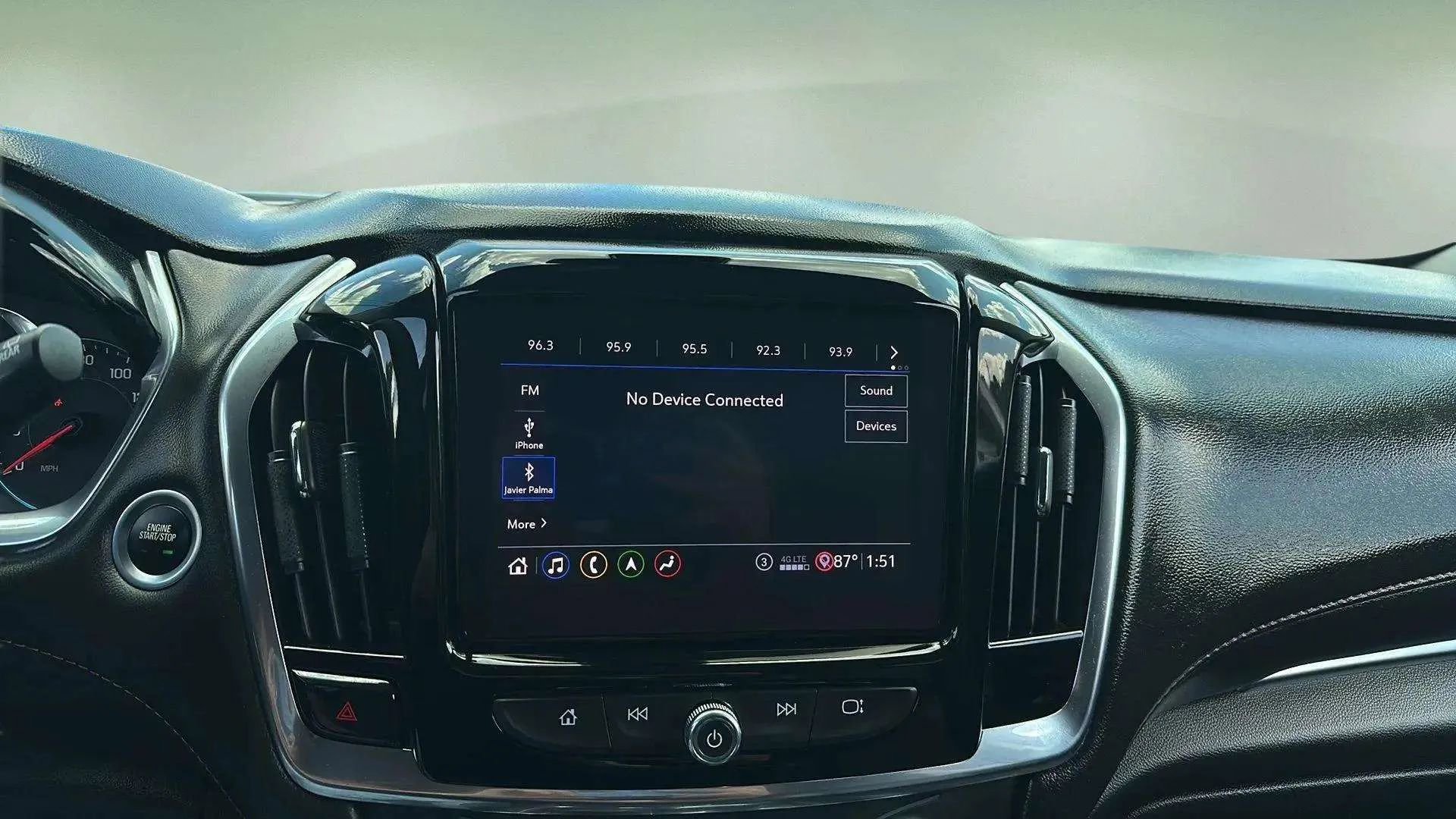 Used 2021 Chevrolet Traverse LT w/ LT Premium Package image 38