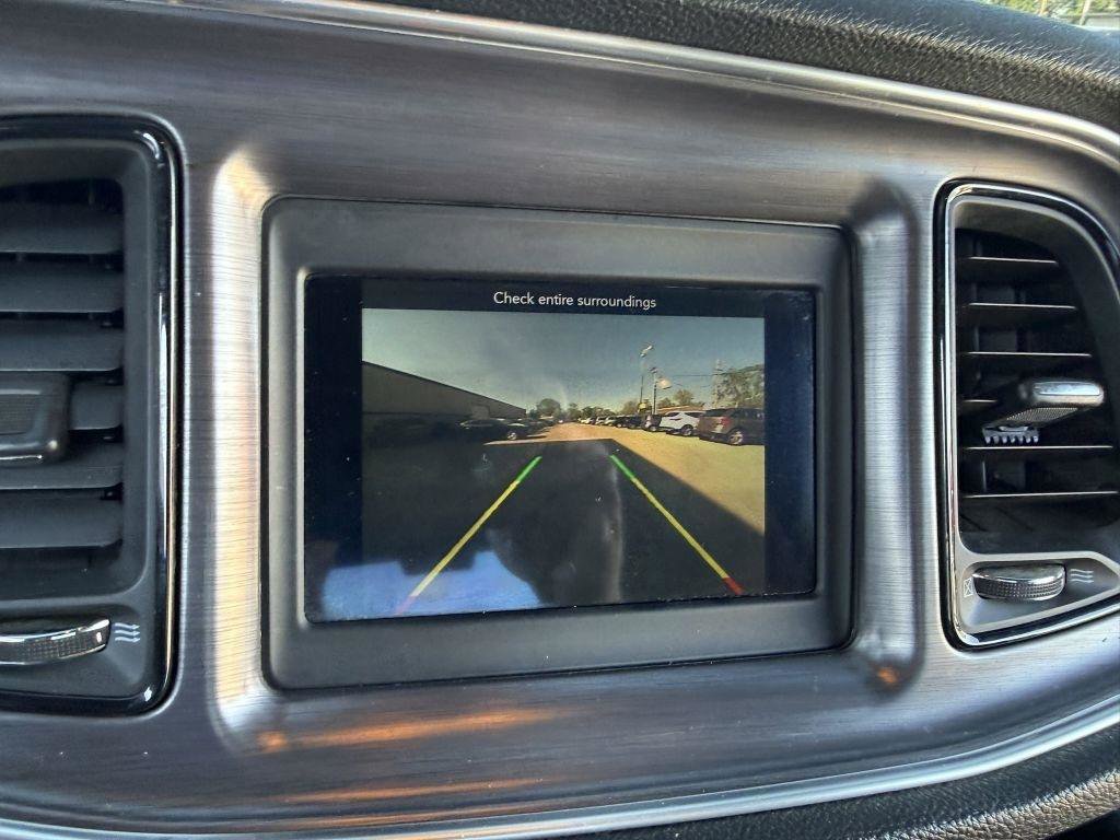 Used 2018 Dodge Challenger SXT RWD image 10