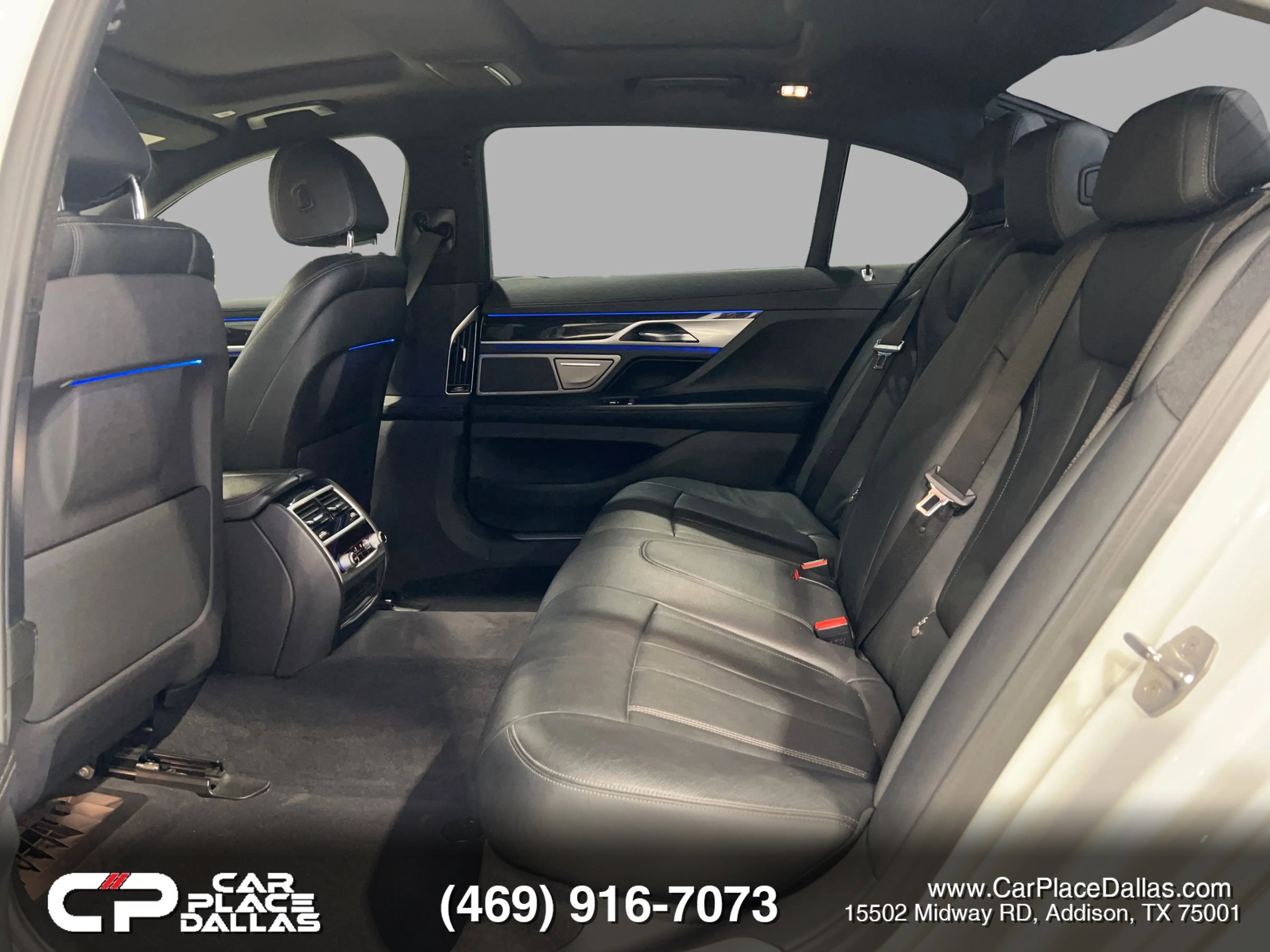 Used 2019 BMW 740i w/ M Sport Package image 21