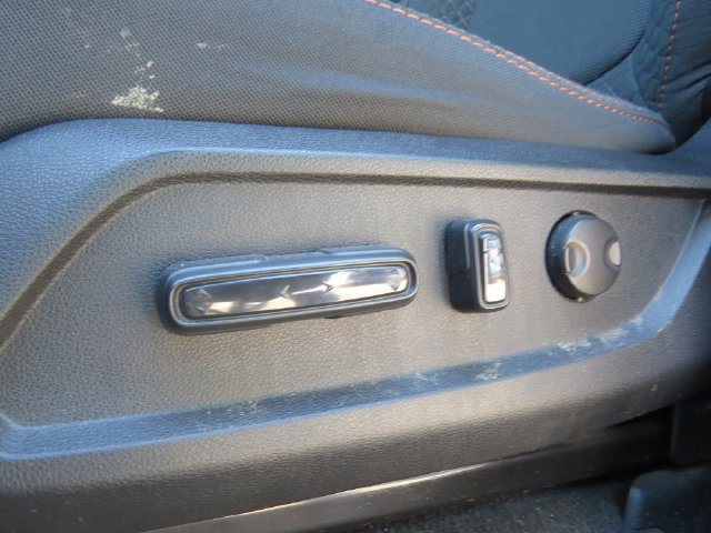 Used 2025 Honda Pilot Sport image 10