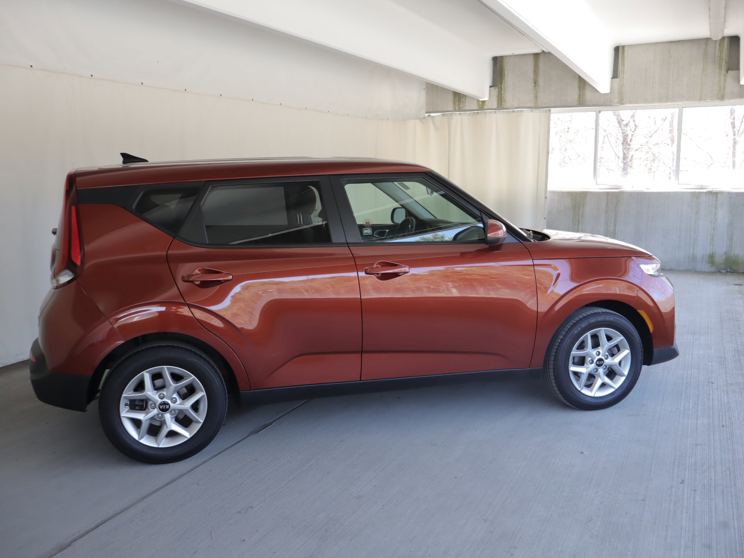 Used 2021 Kia Soul S FWD image 4