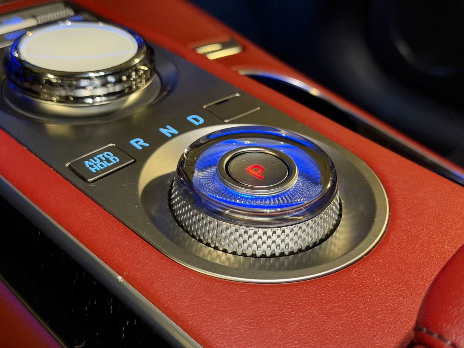 Used 2022 Genesis GV70 3.5T Sport w/ Sport Prestige Package AWD/4WD image 26