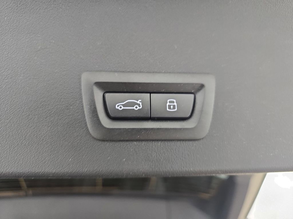 Used 2025 BMW X3 xDrive30i w/ Convenience Package AWD/4WD image 16