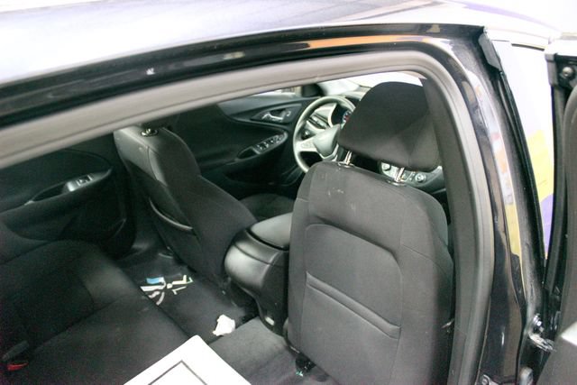 Used 2022 Chevrolet Malibu LS FWD image 9
