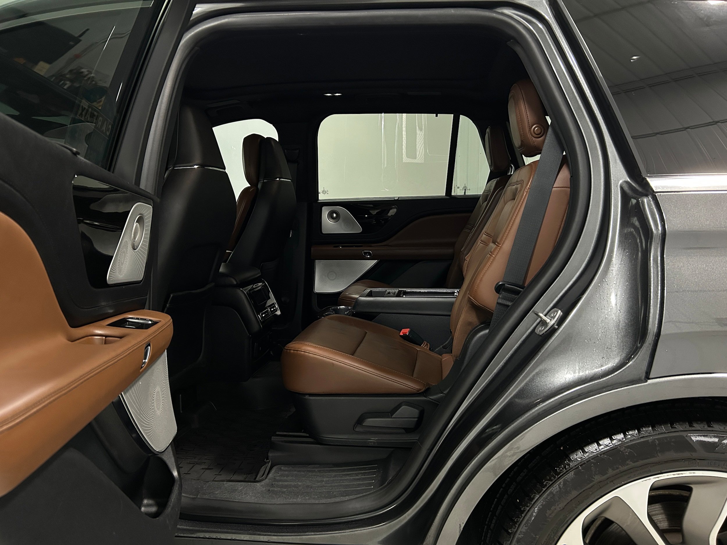 Used 2020 Lincoln Aviator Grand Touring w/ Equipment Group 302A image 28