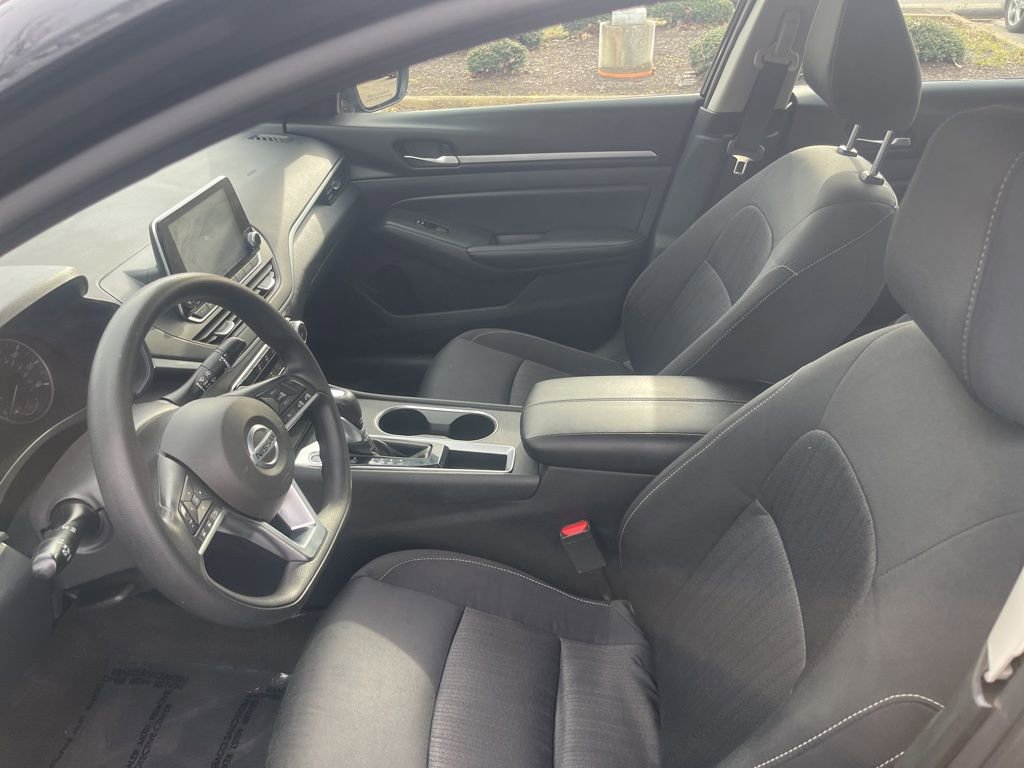 Used 2022 Nissan Altima 2.5 SV image 12