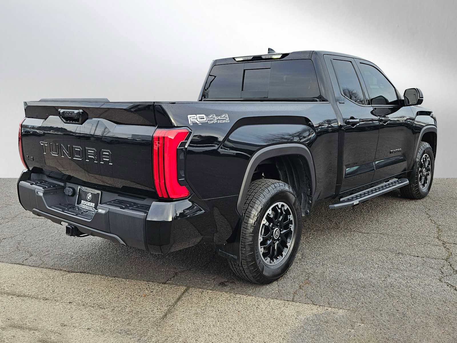 Used 2023 Toyota Tundra SR5 image 3