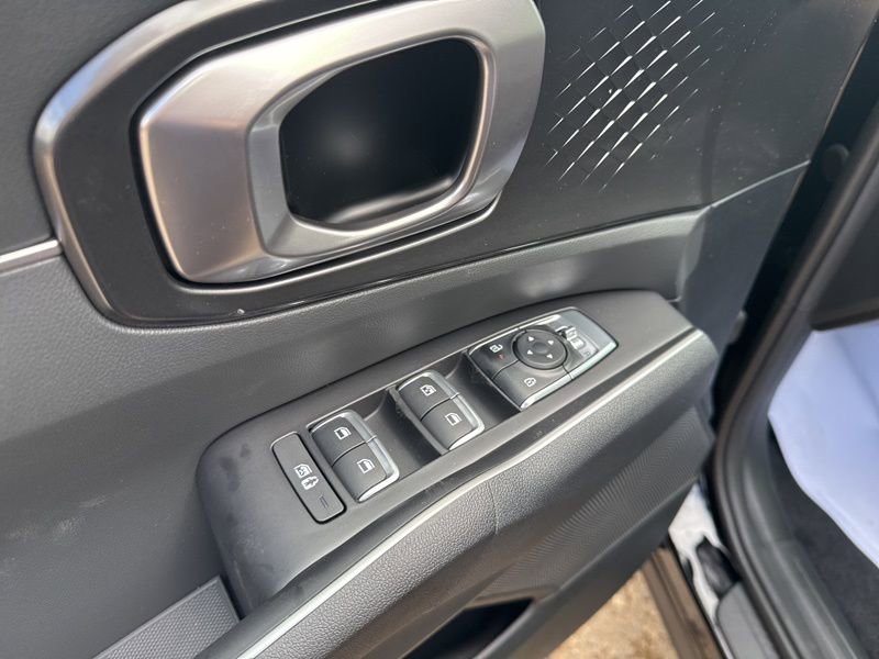 New 2026 Kia Sorento S w/ S Panoramic Sunroof Package image 26