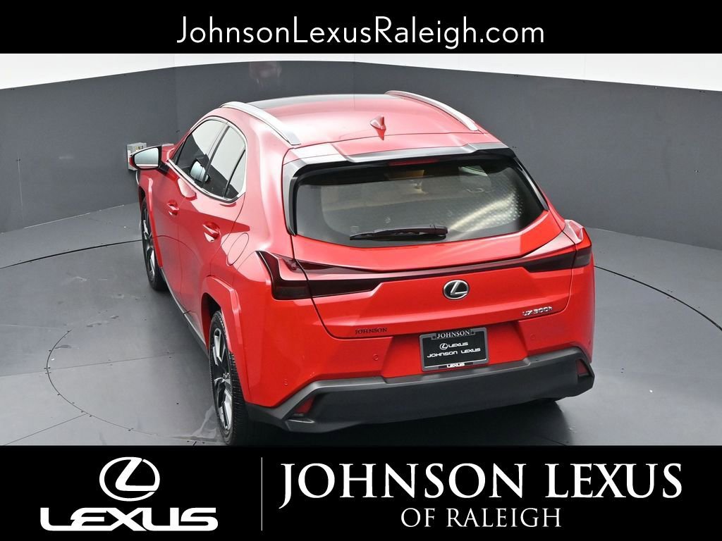 Certified 2025 Lexus UX 300h FWD w/ Accessory Package (Z1) image 27