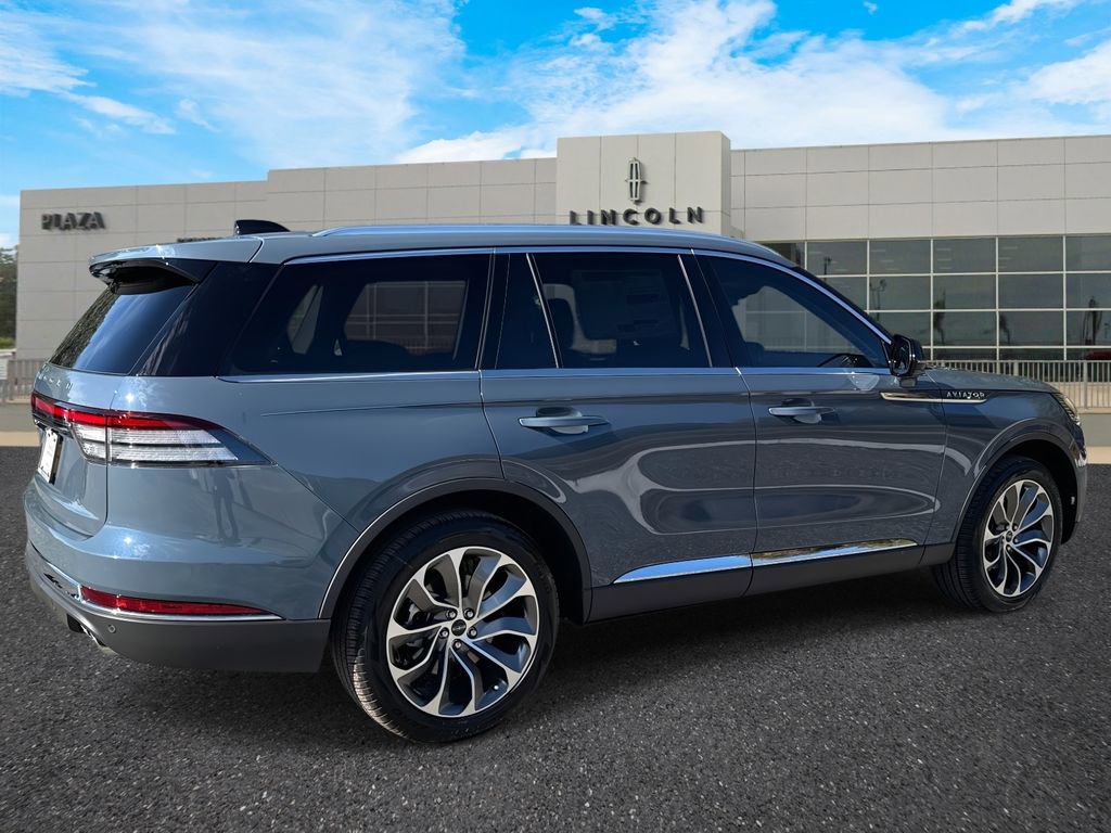 New 2026 Lincoln Aviator Reserve image 3