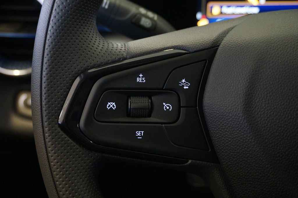 New 2026 Chevrolet Trax LT image 19