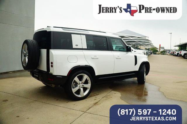 Used 2024 Land Rover Defender 110 X-Dynamic SE AWD/4WD image 5