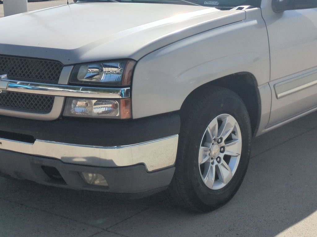 Used 2005 Chevrolet Silverado 1500 LS w/ Light Duty Power Package RWD image 10