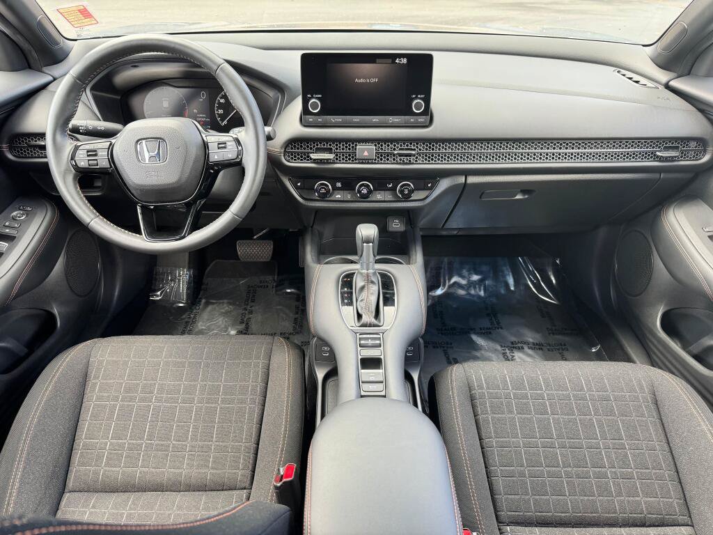 Certified 2024 Honda HR-V Sport image 2