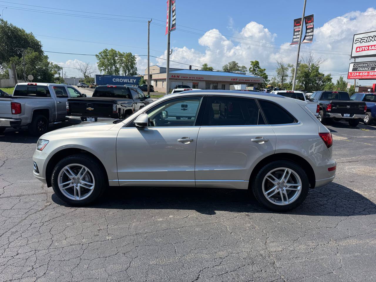 Used 2017 Audi Q5 2.0T Premium Plus w/ Technology Package AWD/4WD image 4