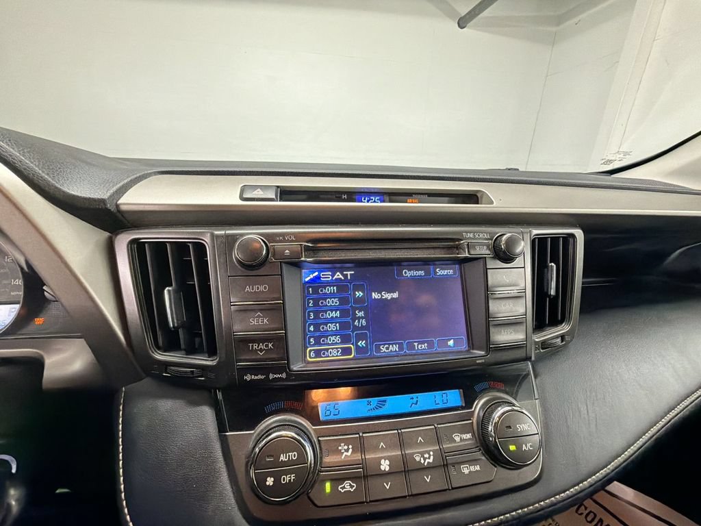 Used 2013 Toyota RAV4 XLE FWD image 12