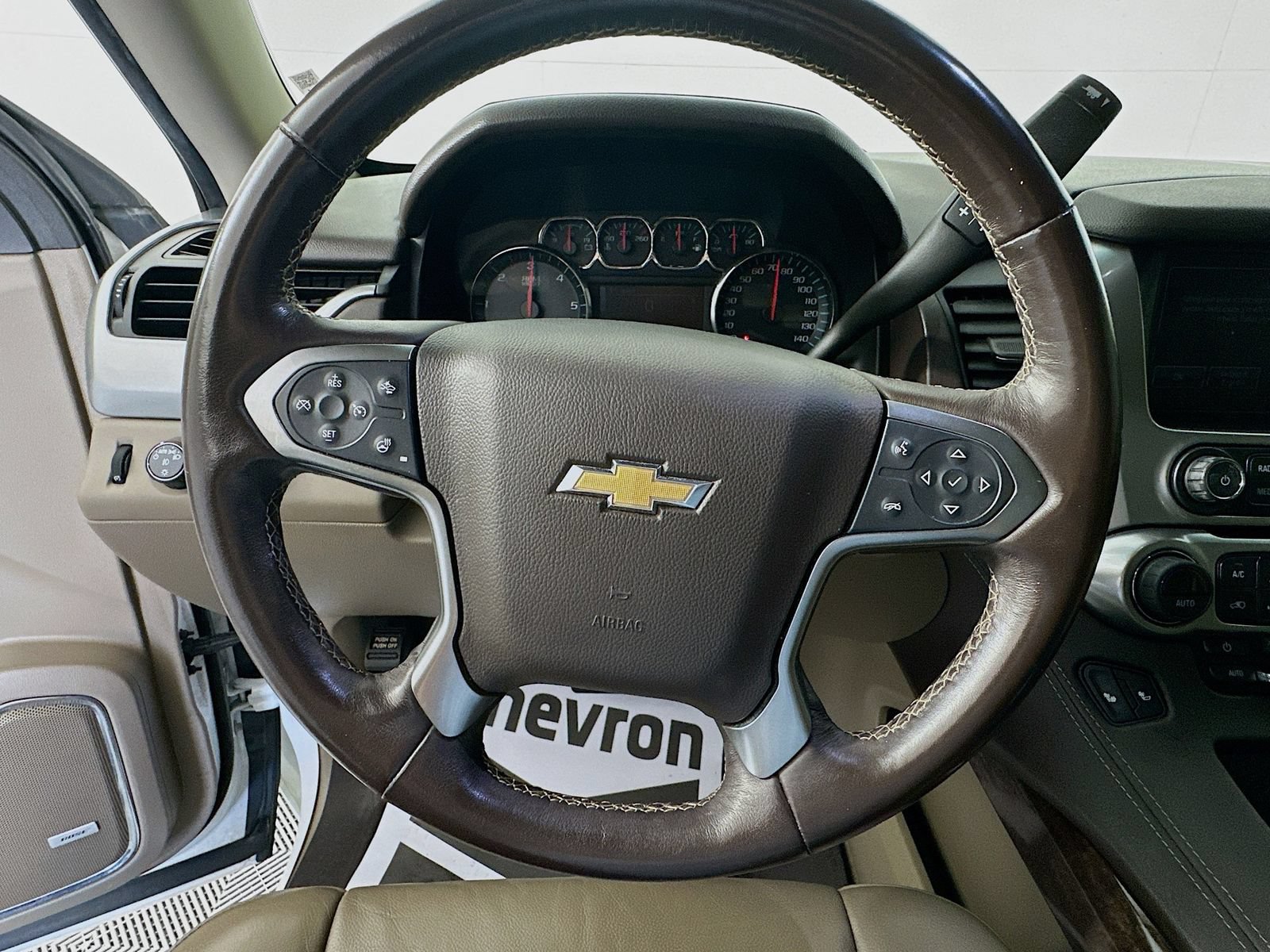 Used 2019 Chevrolet Tahoe LT w/ Luxury Package AWD/4WD image 11