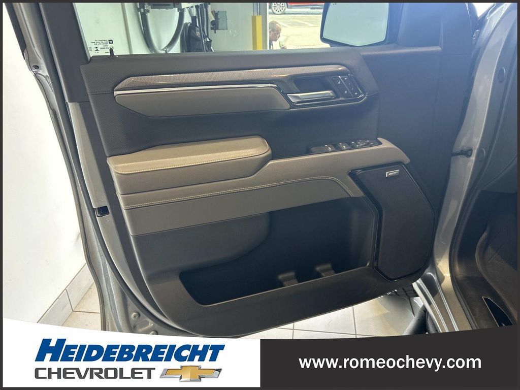 Used 2024 Chevrolet Silverado 1500 ZR2 w/ Technology Package AWD/4WD image 10