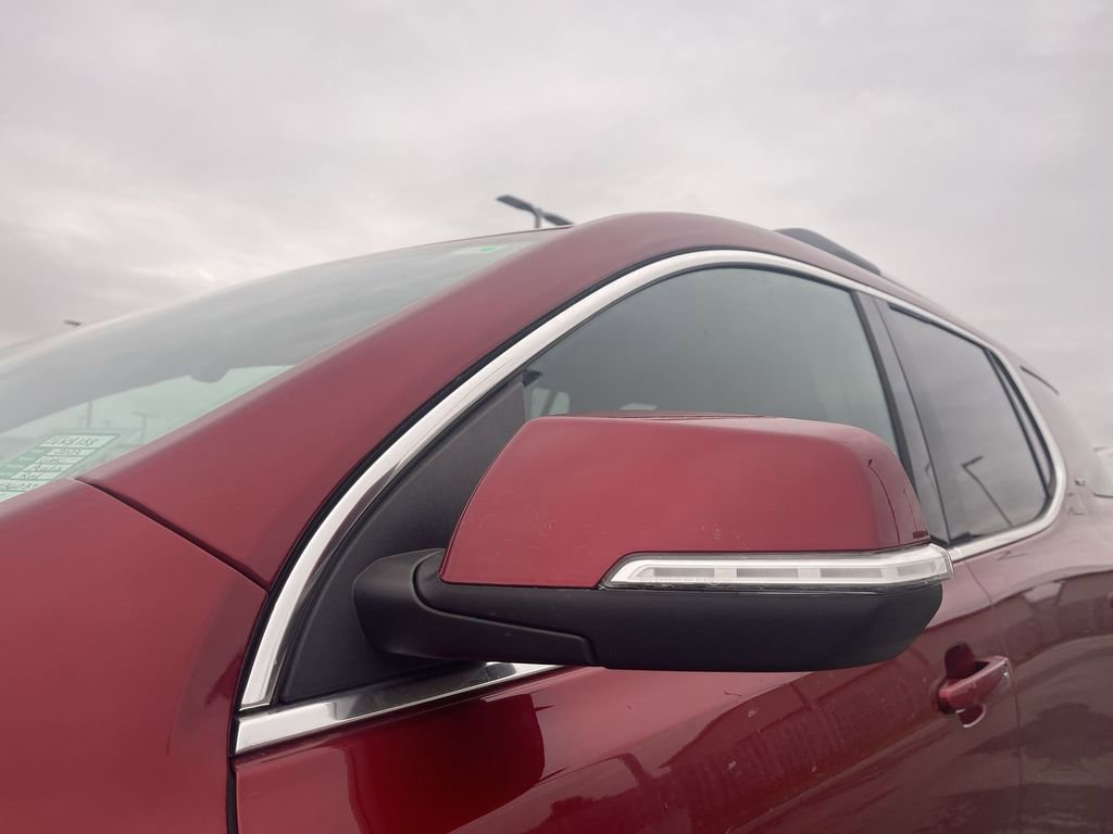 Used 2023 GMC Acadia SLT image 3