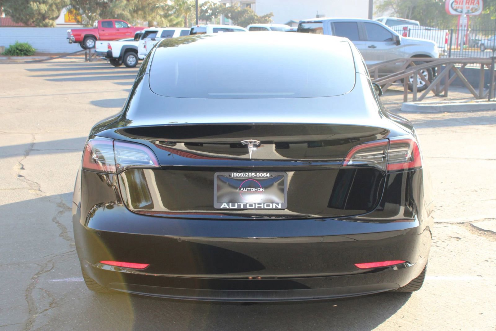 Used 2022 Tesla Model 3 Standard Range image 34
