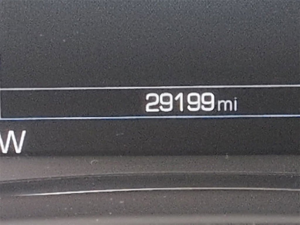 Certified 2023 GMC Acadia SLE w/ Driver Convenience Package image 12