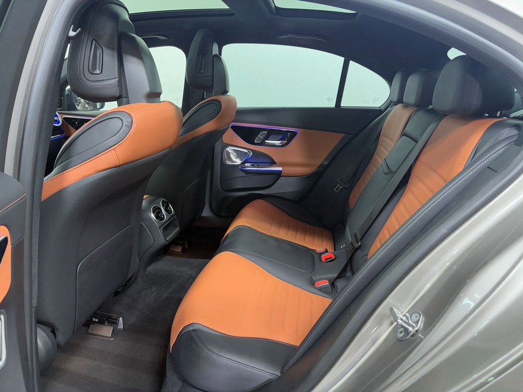 Used 2023 Mercedes-Benz C 43 AMG 4MATIC Sedan image 29