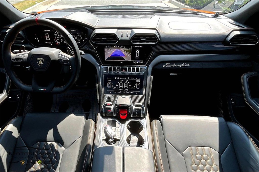 Used 2024 Lamborghini Urus Performante image 14