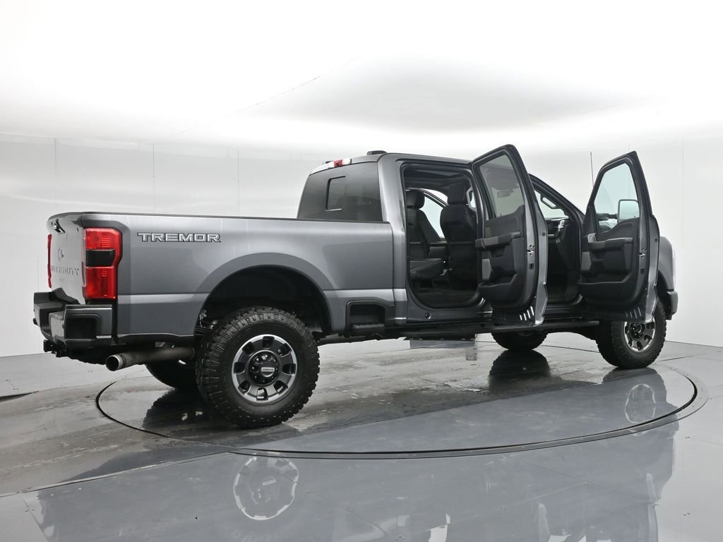 Used 2024 Ford F250 Lariat w/ Tremor Off-Road Package image 6