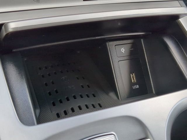 Used 2023 Hyundai Kona Limited image 24