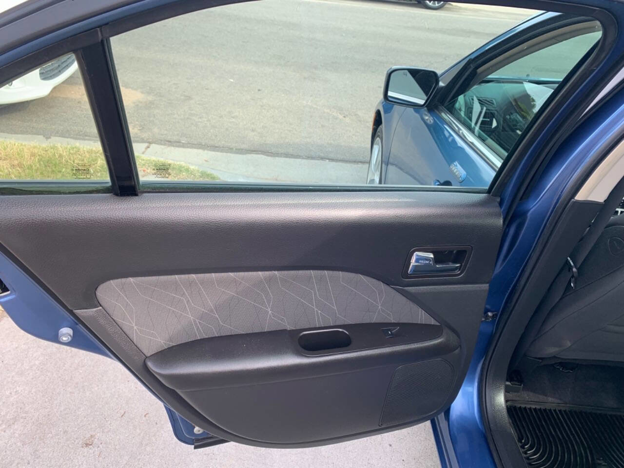 Used 2010 Mercury Milan image 16